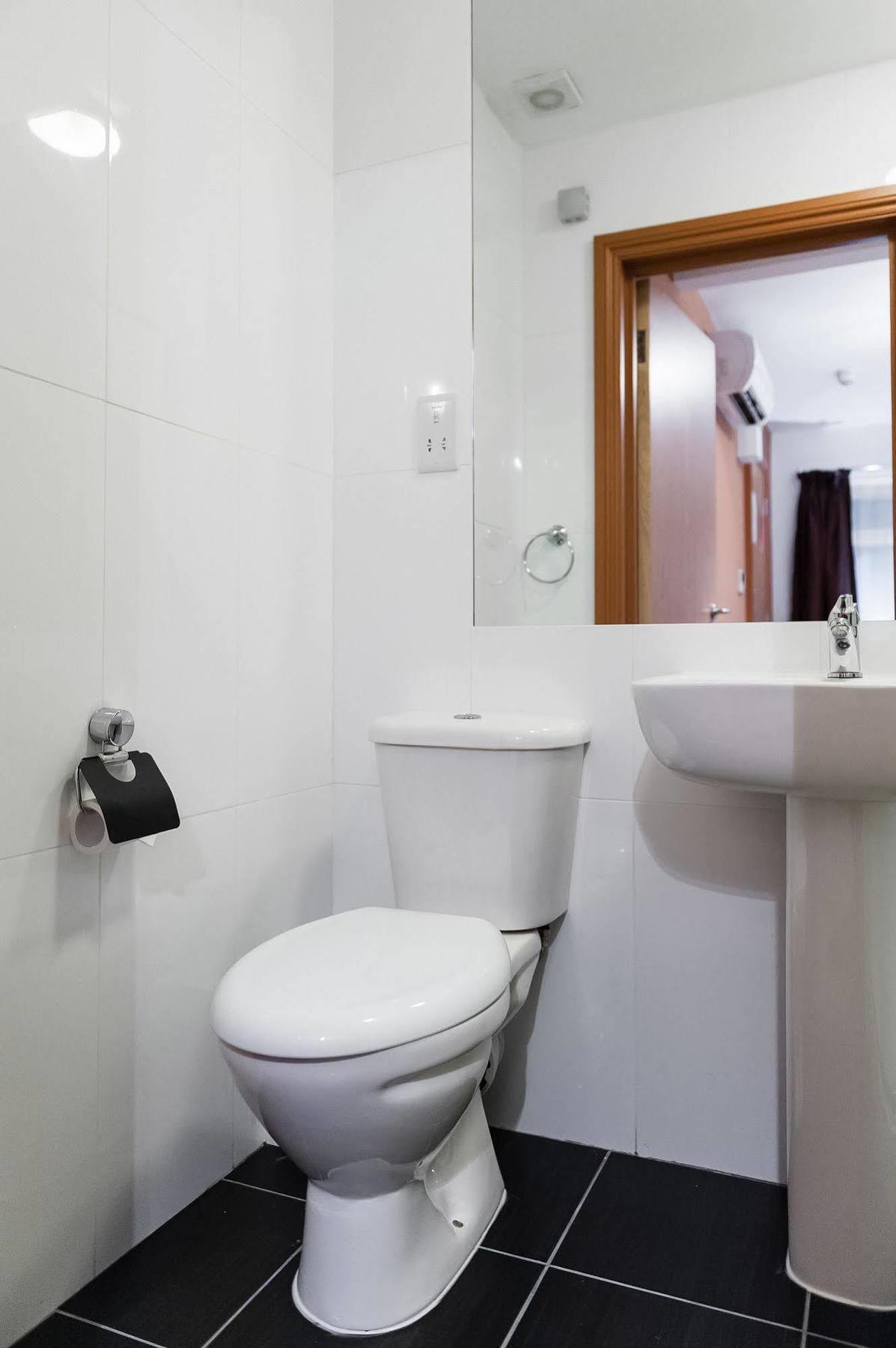 Hotel Arinza Hotel, London 3*