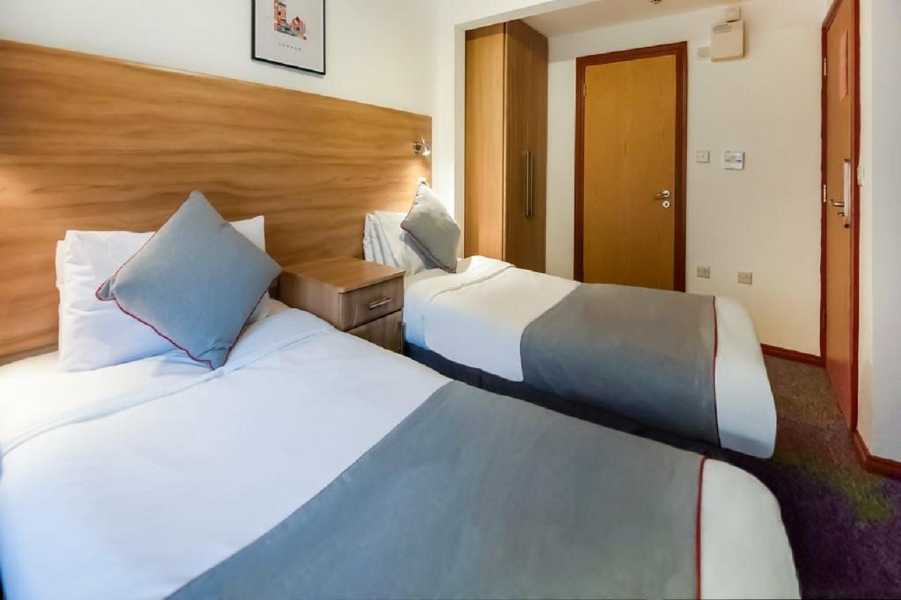 Arinza Hotel, London Hotel 3*